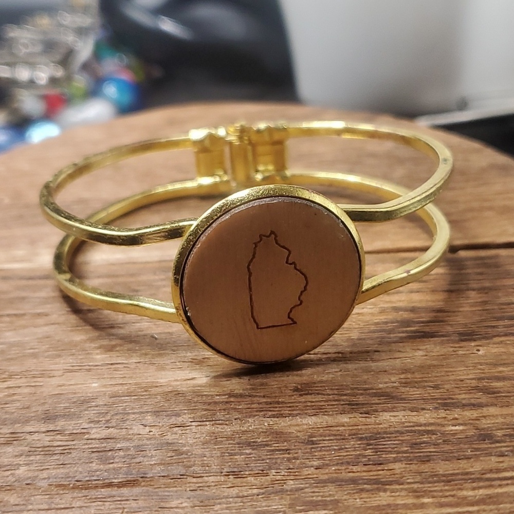 B3228‎ illinois hinge bracelet
